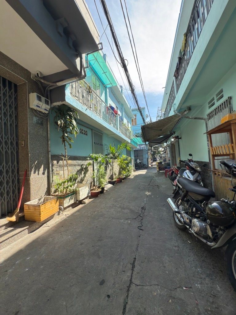 Ni Sư Huỳnh Liên, 44m2, 4m x 11m, 2 ngủ full nội thất, chỉ 6.8 tỷ, dọn vào ở ngay