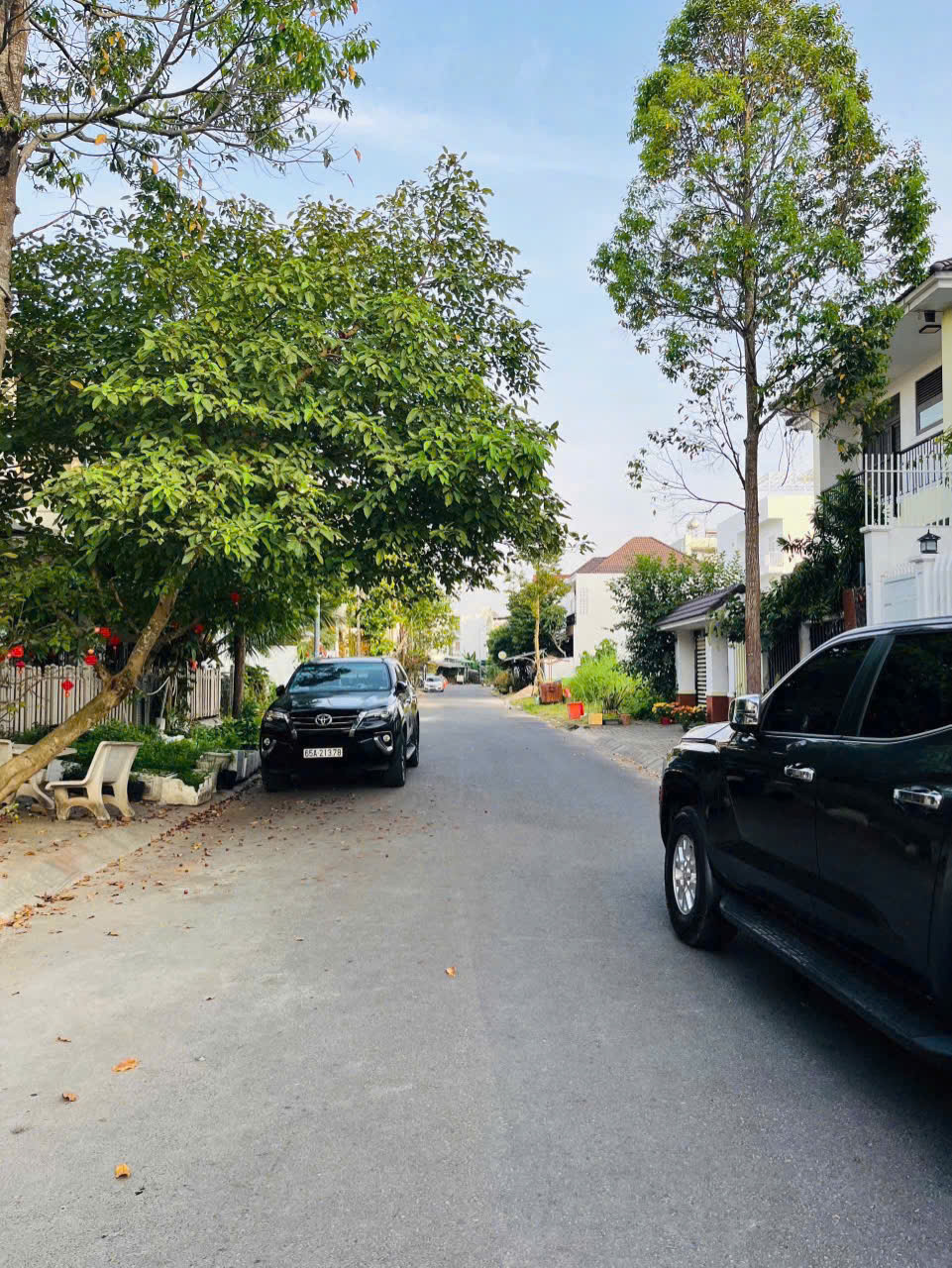 Nhà đẹp, nội thất cao cấp, vị trí thoáng mát, phù hợp ở gia đình, mở văn phòng công ty, kinh doanh online