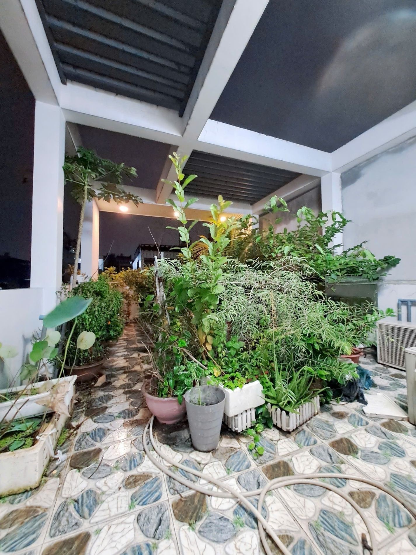 Hẻm xe hơi 6m Khuông Việt, 96m2, 4 tầng, 7 ngủ, chỉ 12 tỷ, nơi gia đình sum vầy