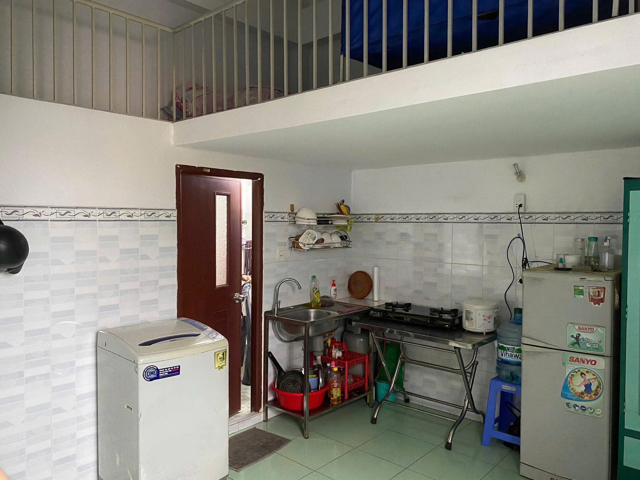 Quận 2 tìm 1 bạn nữ ở ghép, phòng full nội thất ( ưu tiên nhân viên văn phòng, ít đồ, có thể chuyển vào 15/12 )