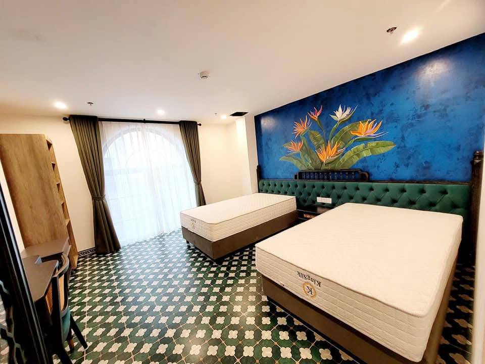 Bán tòa khách sạn mặt phố Giang Văn Minh, 290m2, 9 tầng, thang máy