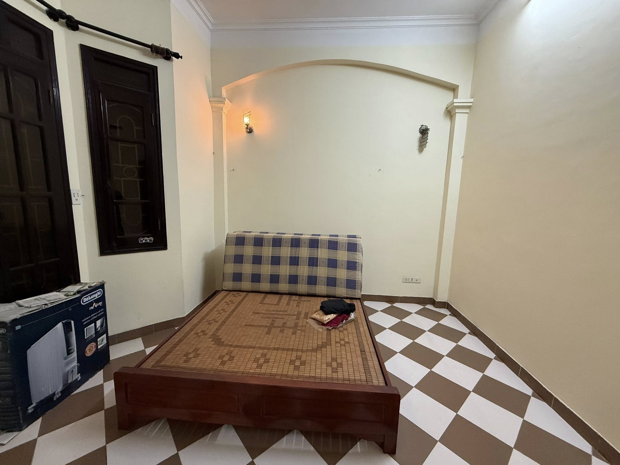 Bán nhà mặt ngõ thông đường Định Công Thượng - 50m2 - 4 tầng