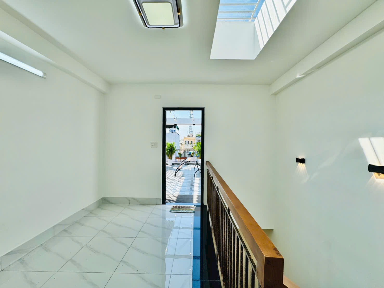 Bán nhà phố đẹp hẻm xe hơi đường Quang Trung, phường 08, quận Gò Vấp