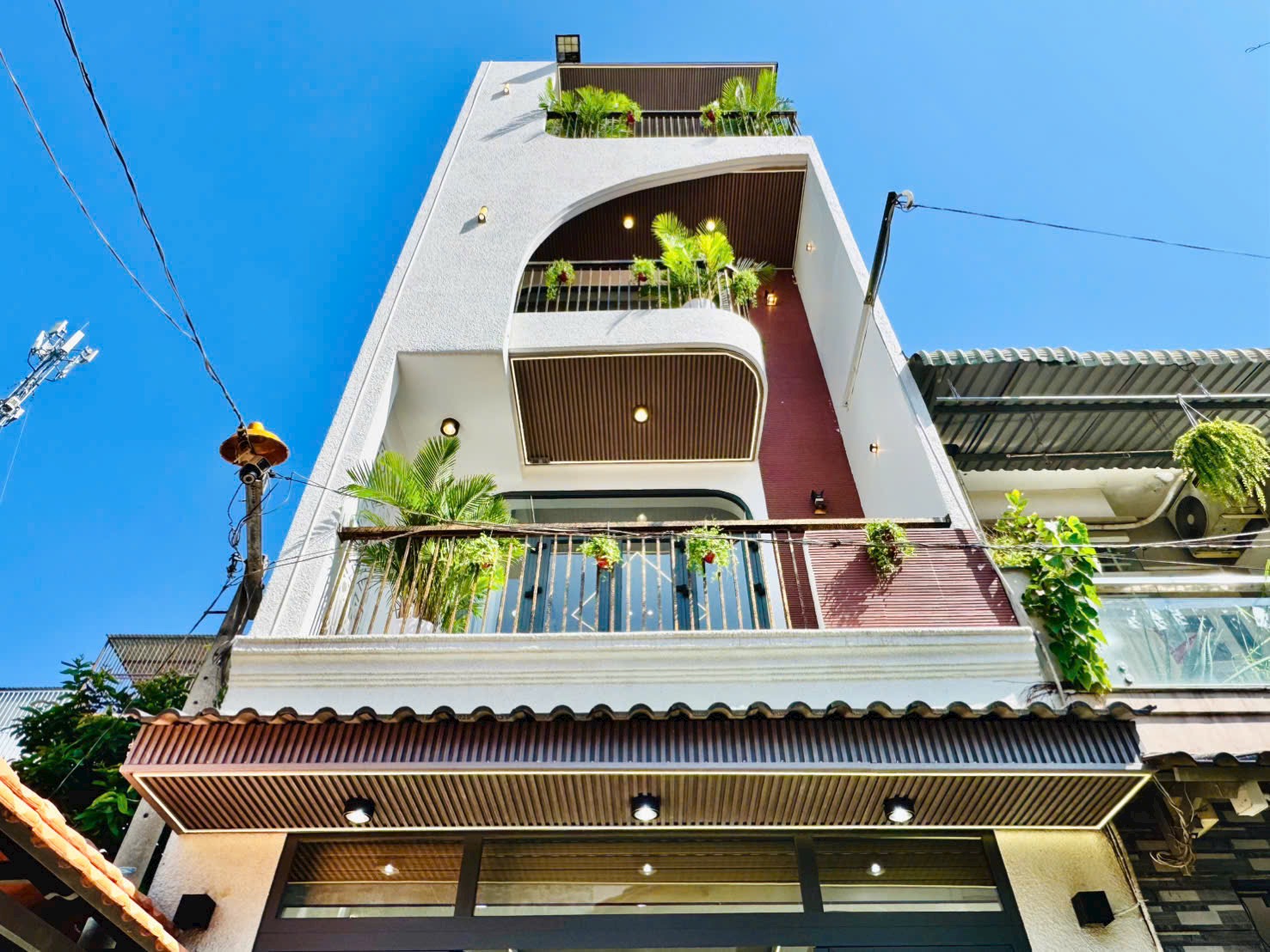 Bán nhà phố đẹp hẻm xe hơi đường Quang Trung, phường 08, quận Gò Vấp