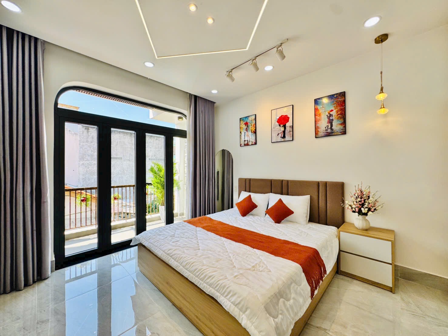 Bán nhà phố đẹp hẻm xe hơi đường Quang Trung, phường 08, quận Gò Vấp