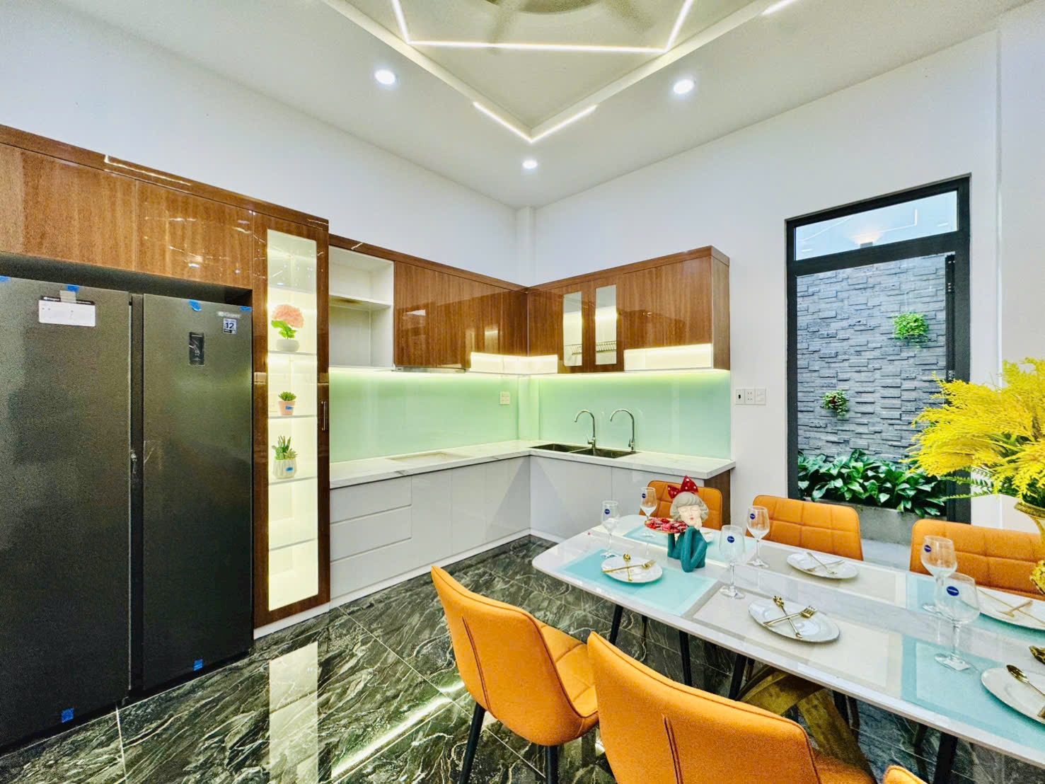 Bán nhà phố đẹp hẻm xe hơi đường Quang Trung, phường 08, quận Gò Vấp