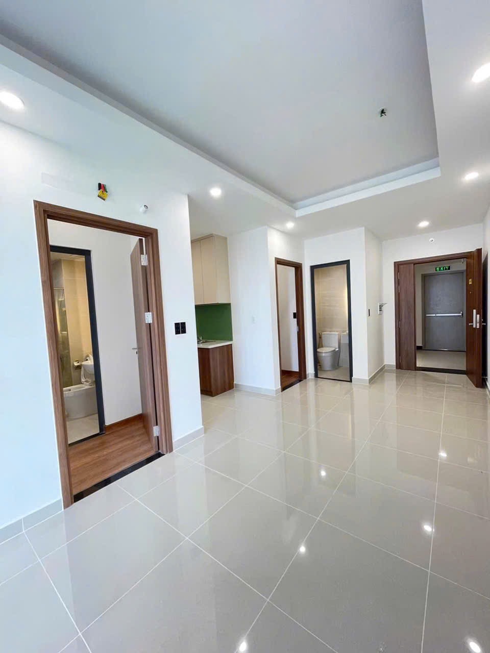 Cho thuê căn hộ Q7 Riverside Complex