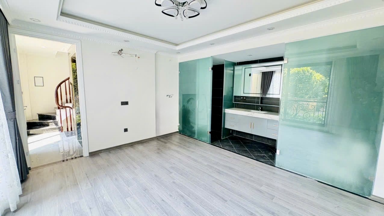 Nhà mới Thái Hà - Đống Đa, 39m2, mặt tiền 5.6m, 6 tầng thang máy, 4 ngủ khép kín, full đồ, 12,8 tỷ