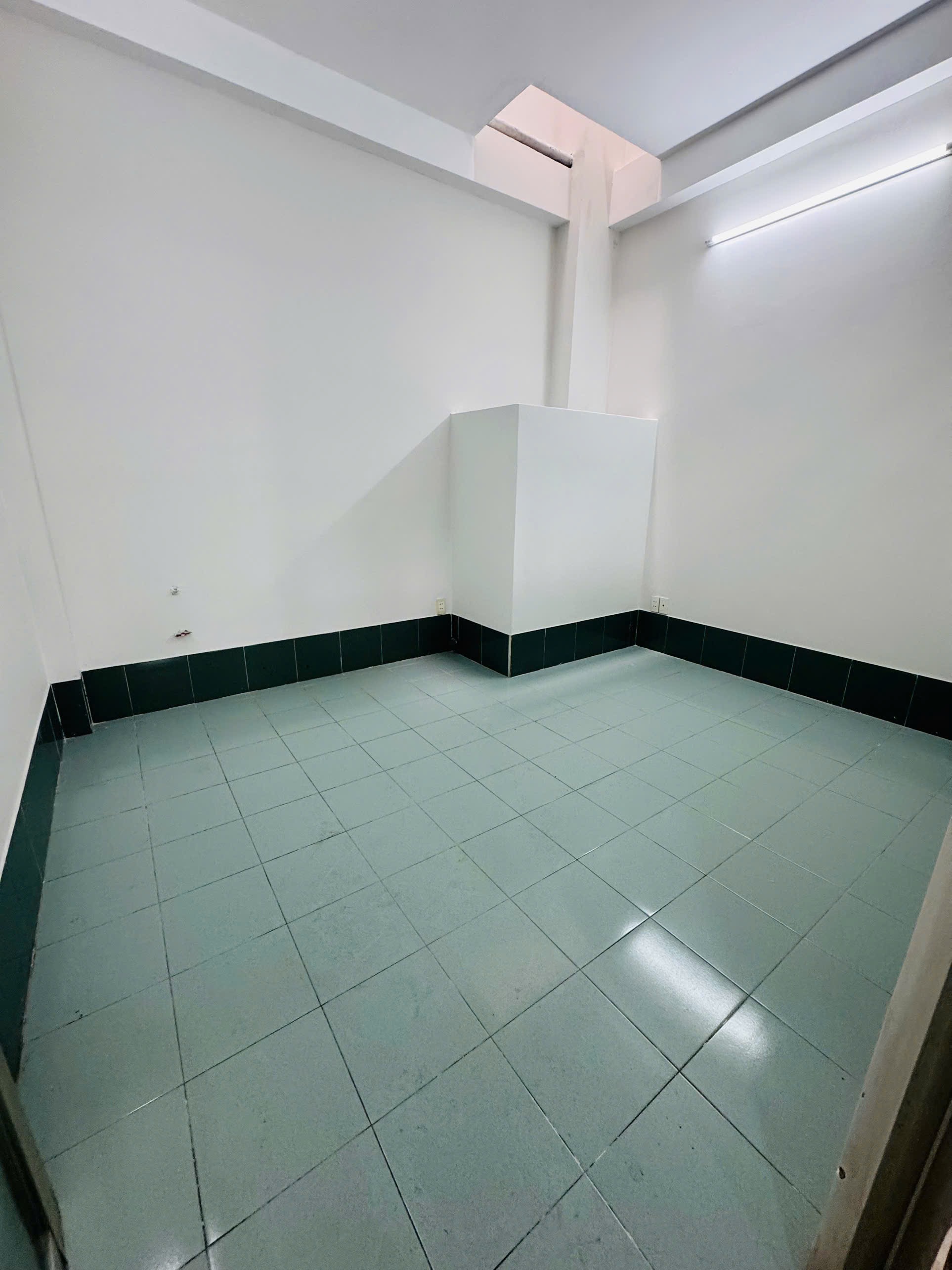 Bán nhà mặt tiền đường Hồng Lạc, phường 10, quận Tân Bình, Hồ Chí Minh