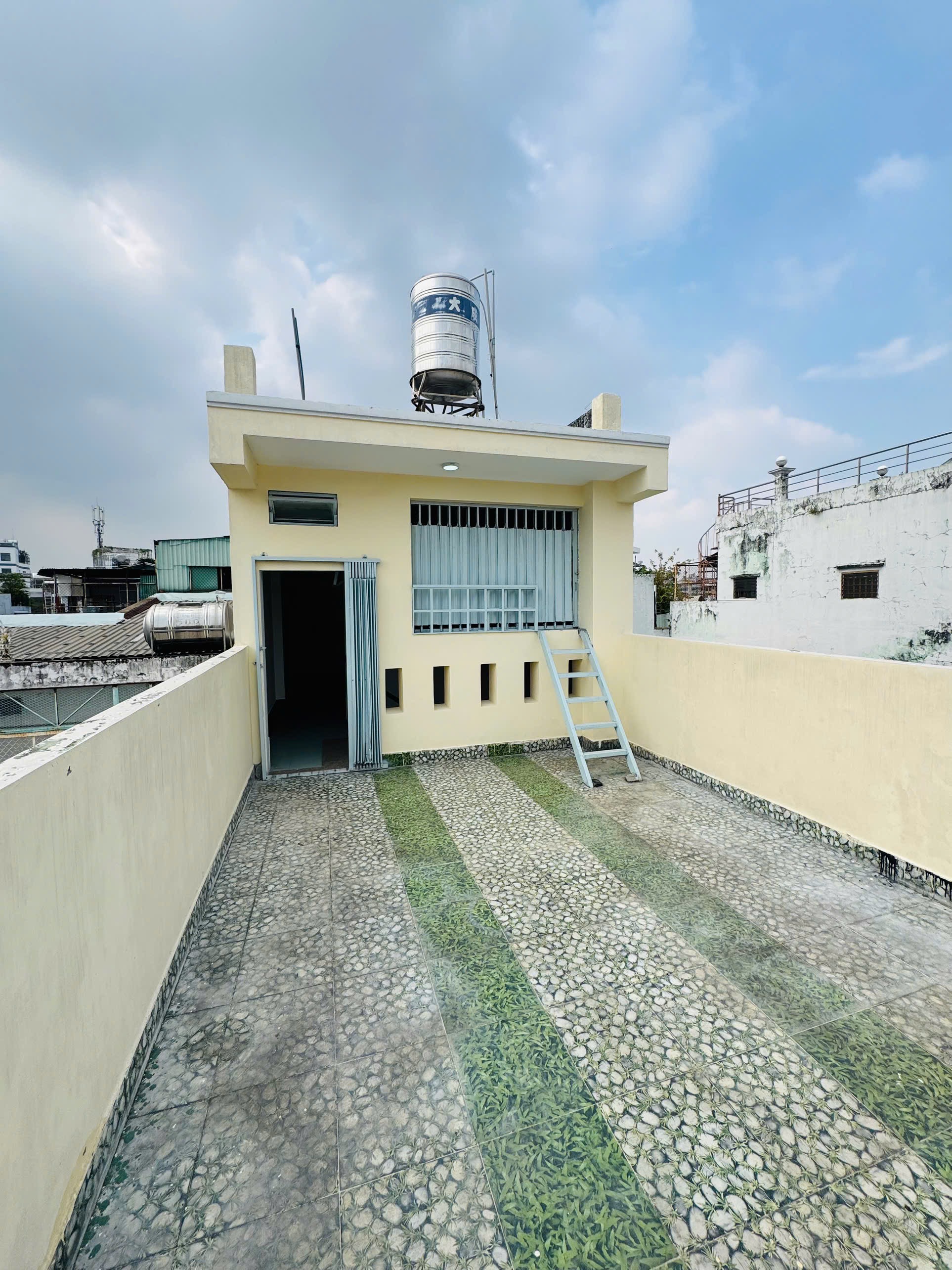 Bán nhà mặt tiền đường Hồng Lạc, phường 10, quận Tân Bình, Hồ Chí Minh