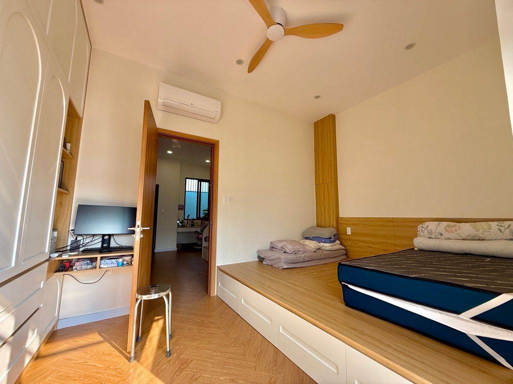 Bán bằng giá đất khu này luôn - có nhà 2 tầng - ngang 5 x 20m, 11.5 tỷ