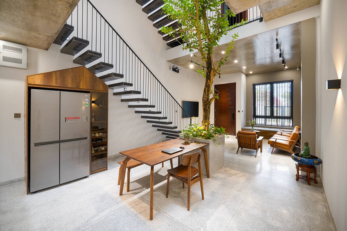 Hạ giá nhà mặt tiền Hồ Văn Huê, phường 9, Phú Nhuận, 40m2, 2 tầng, còn 12 tỷ