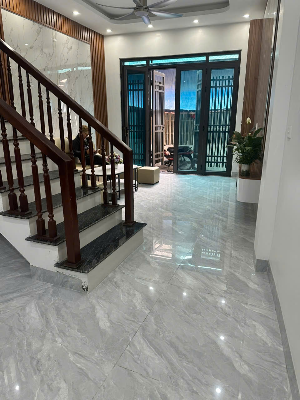 Bán nhà 3 tầng xây chắc chắn tại ngõ phố Ngọc Uyên, phường Ngọc Châu, Hải Dương