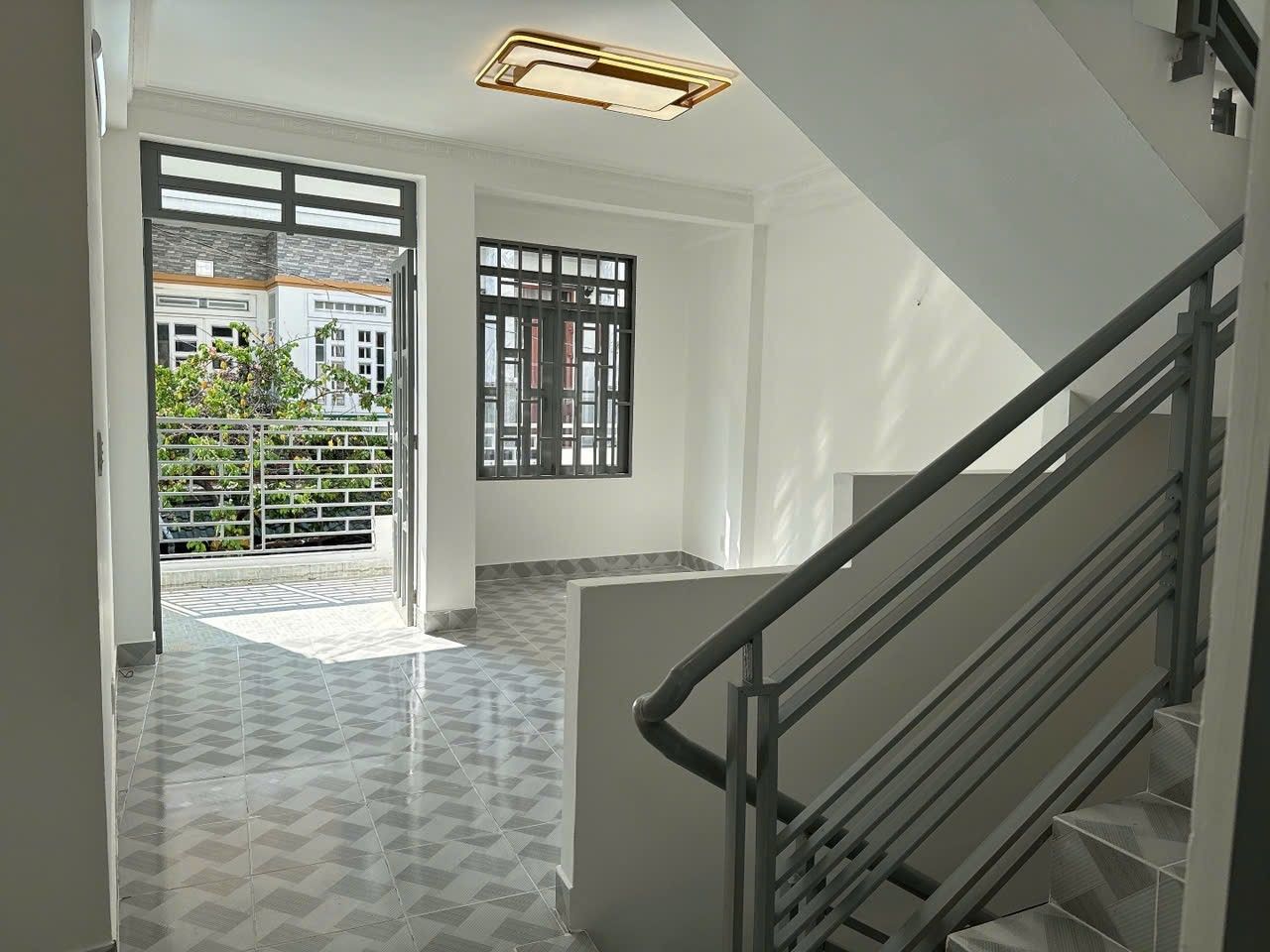 Hẻm xe hơi Phú Thọ Hòa 58m2, ngang 5m, 3 tầng, 4 phòng ngủ, chỉ 8,2 tỷ, nhà mới ở ngay