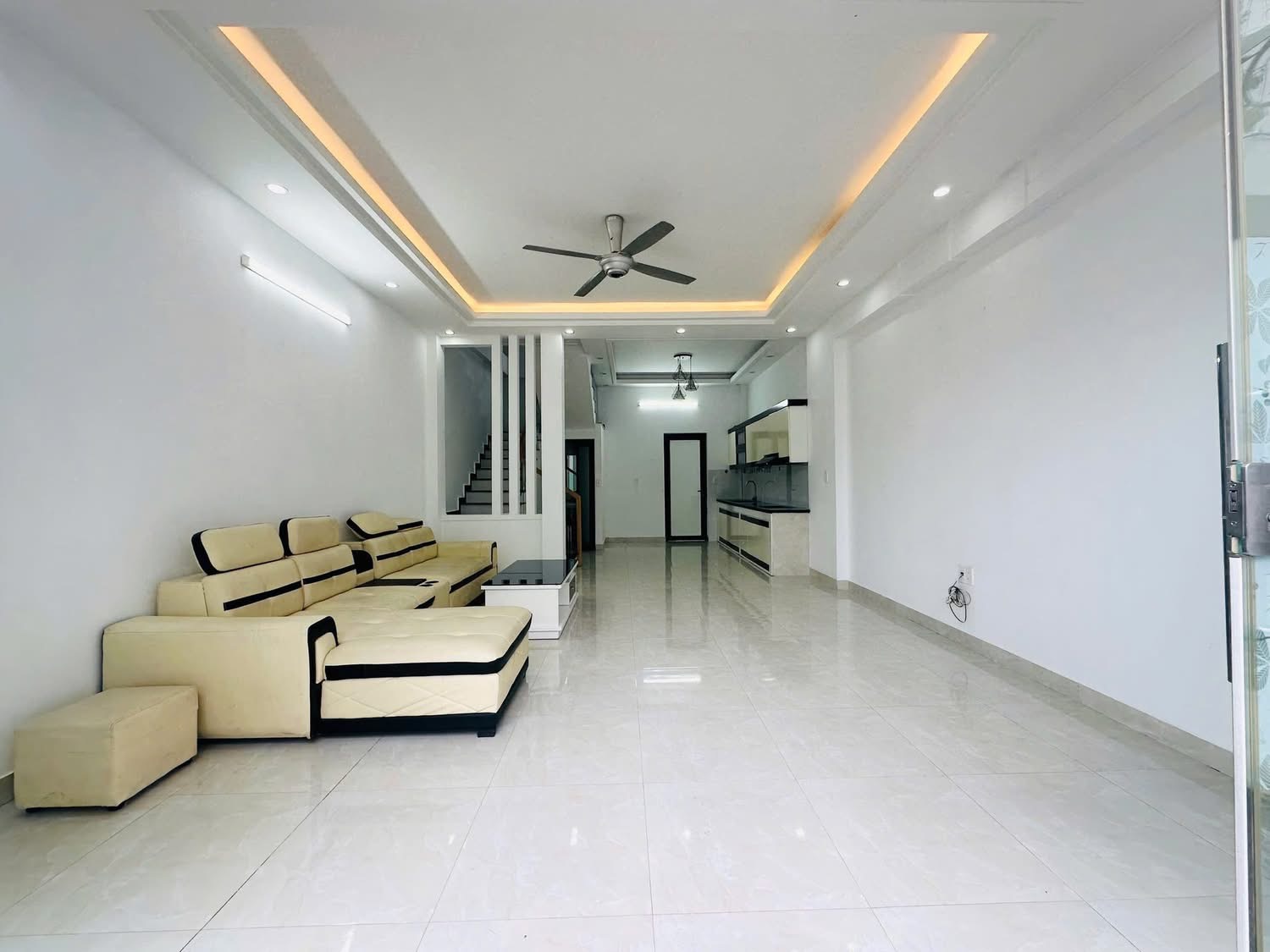 Bán nhà 3 tầng độc lập Quỳnh Hoàng, An Dương, Hải Phòng