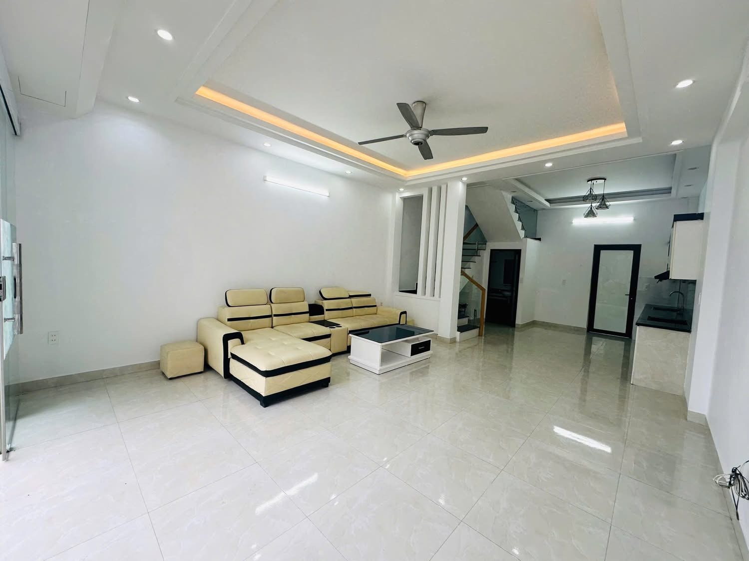 Bán nhà 3 tầng độc lập Quỳnh Hoàng, An Dương, Hải Phòng