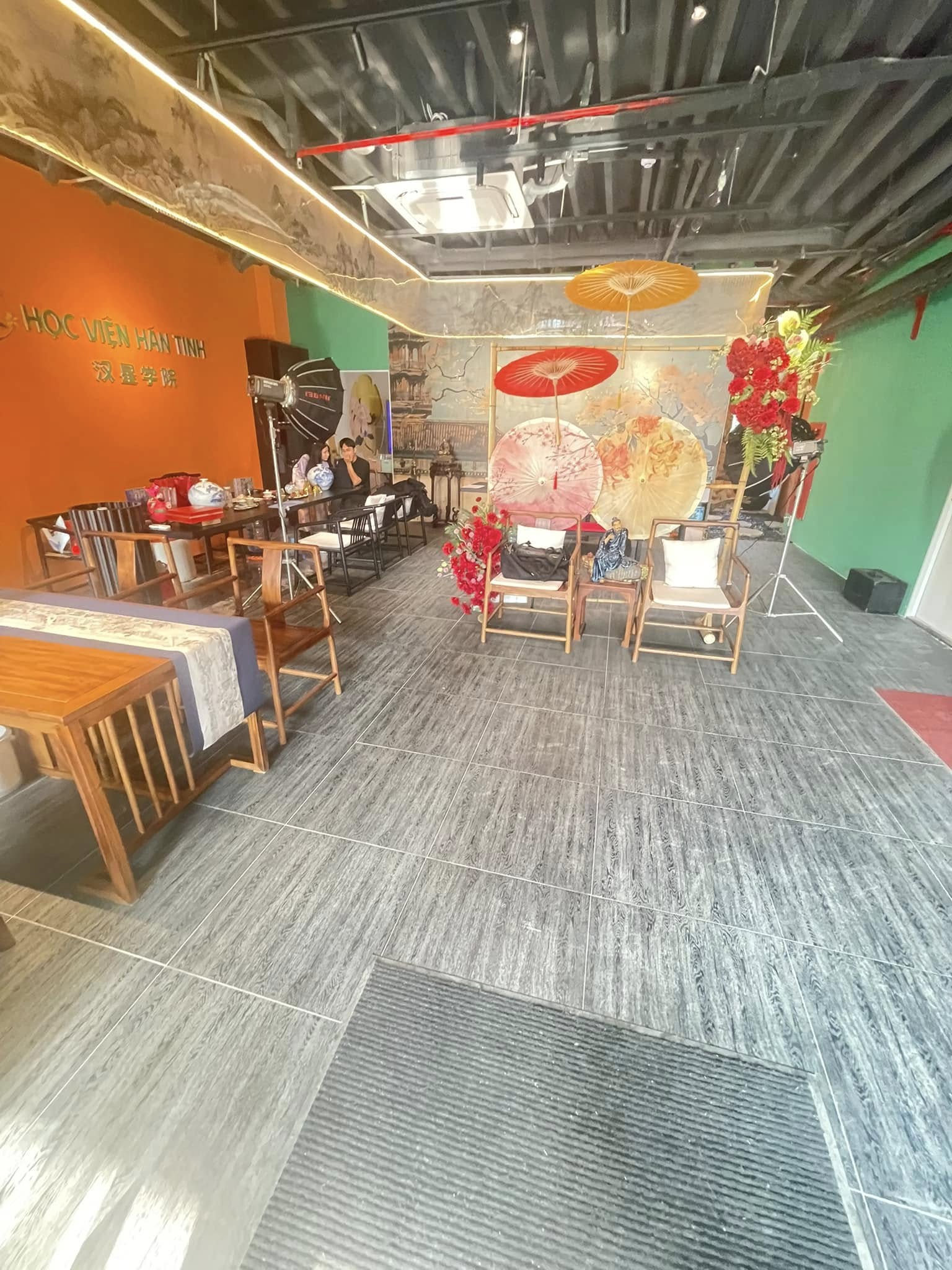 Bán tòa nhà phố Nghi Tàm, Tây Hồ, 160m2 - 9 tầng - thang máy