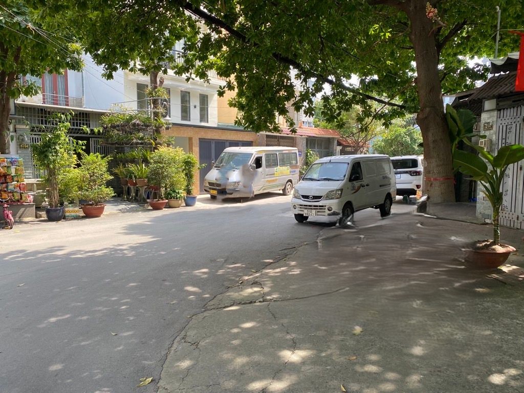 Nhà chính chủ gửi bán 1 sẹc đường số 30, diện tích 93m2, 5 tầng mới, doanh thu 20 triệu gần chợ giá bán 9,9 tỷ