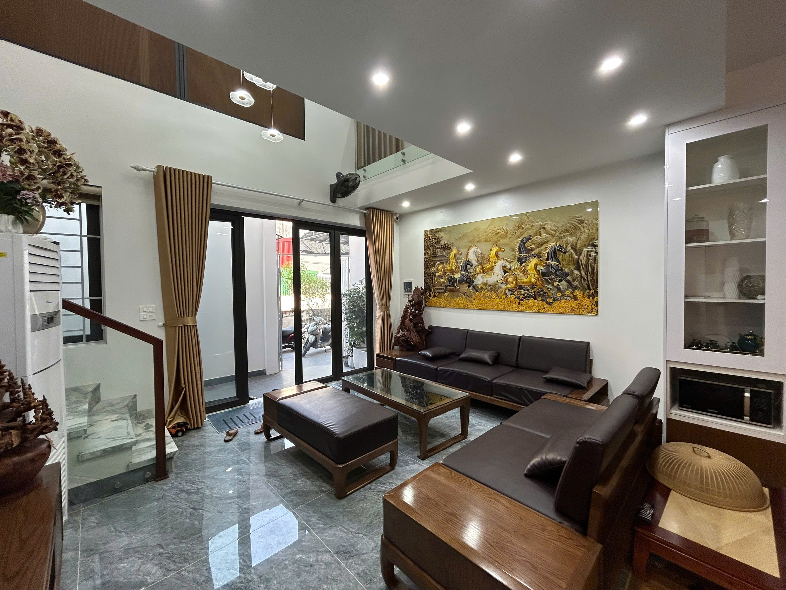 Bán nhà Thanh Trì Việt Yên 76m2, mặt tiền 5.8m - 3 tầng - 3 ngủ gần Tứ Hiệp, Tecco Văn Điển