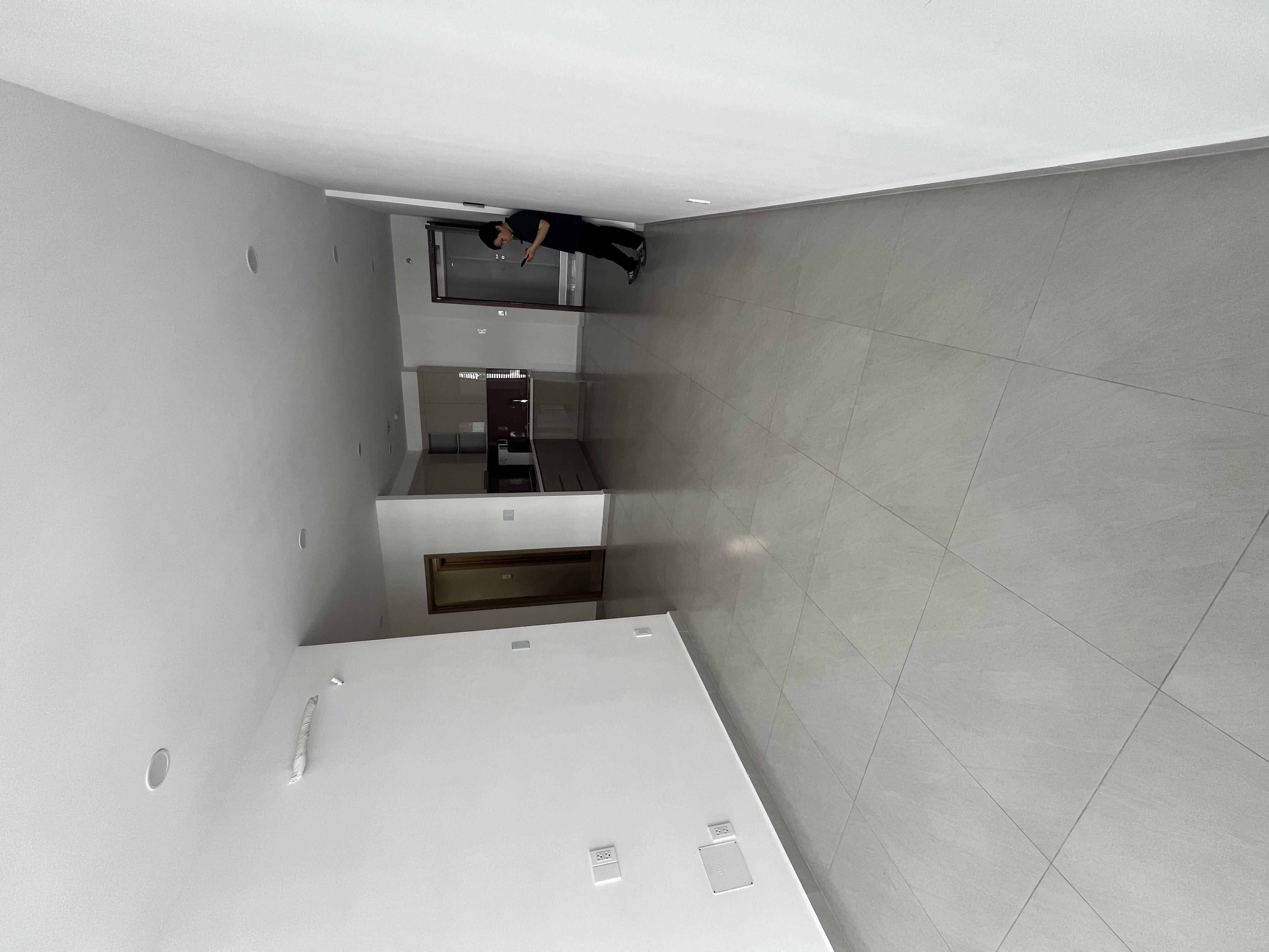 Bán căn hộ tháp D, 65m2, giá dự kiến 3,25 tỷ, chung cư MT Eastmark City, 3 Trường Lưu, Long Trường