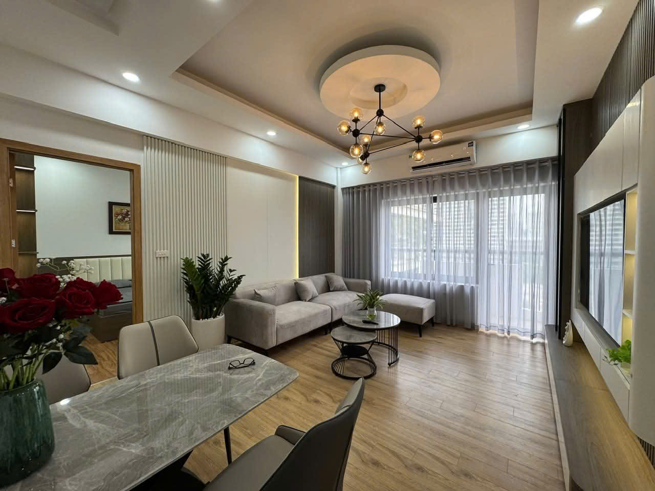 Bán căn hộ chung cư KĐT Resco - đường Phạm Văn Đồng - 93m2 (3 ngủ) và 102m2 (3 ngủ)