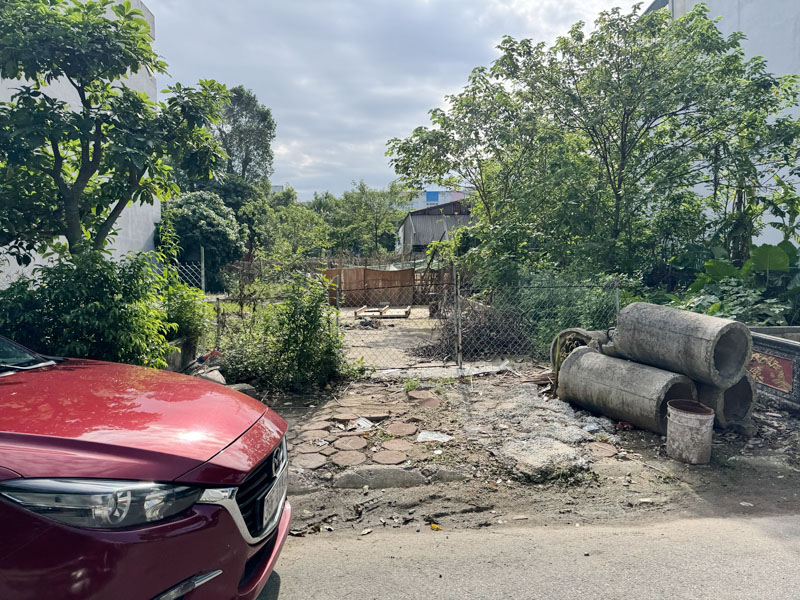 Đất vàng Trâu Quỳ 107m2, đang cho thuê 15 triệu/tháng, đường 13m ba ô tô tránh, sổ đỏ sẵn