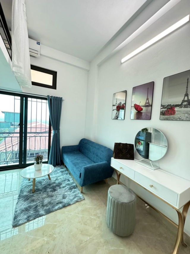 Bán nhà Đàm Quang Trung - Long Biên, ở ngay, thang máy, gara 2 ô tô, ngõ thông, kinh doanh