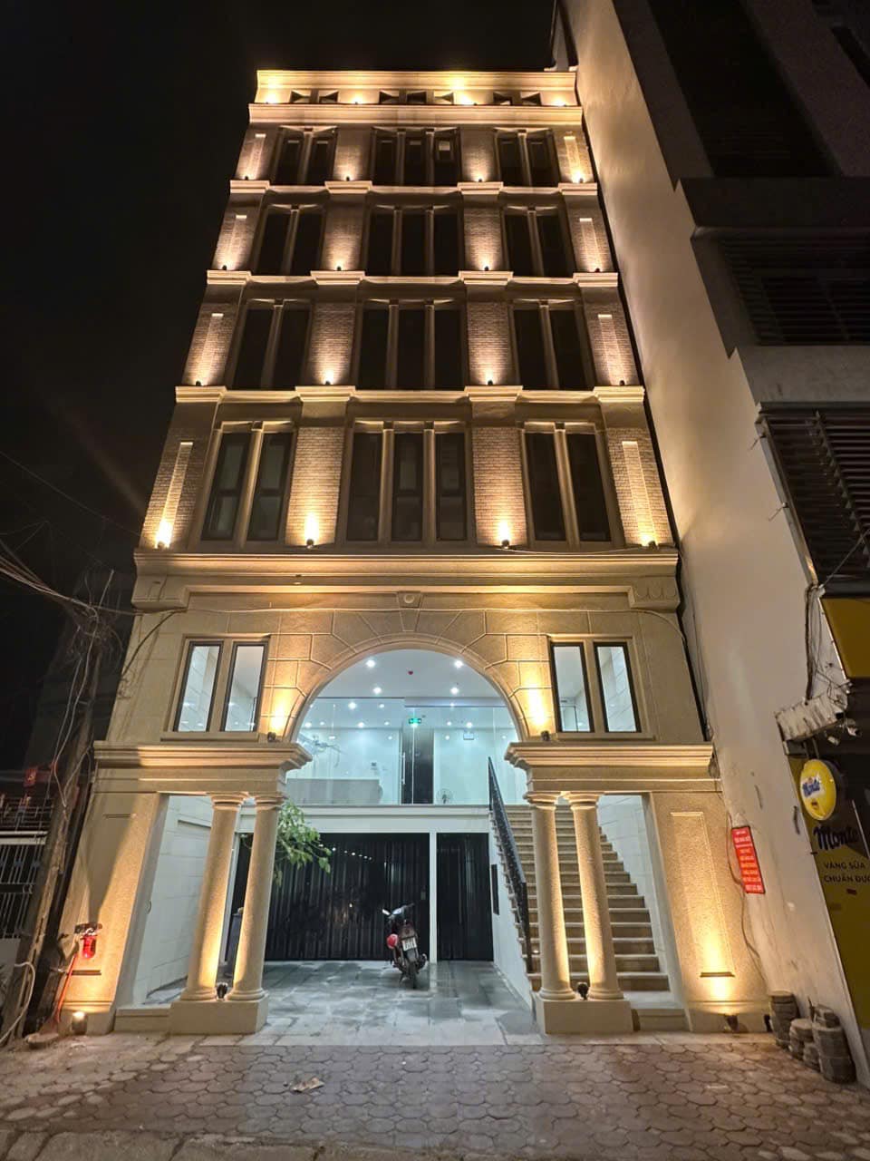 Tòa nhà 13 tầng 1 hầm 475 tỷ phố Lý Thường Kiệt full thổ cư thoáng 3 mặt