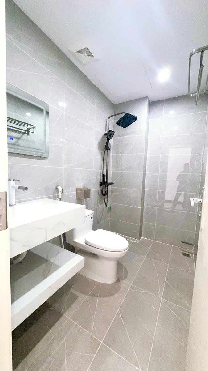 Kim Đồng – Tân Mai, 55 m2, 7 tầng, ô tô, thang máy, vừa ở vừa kinh doanh, 23,9 tỷ