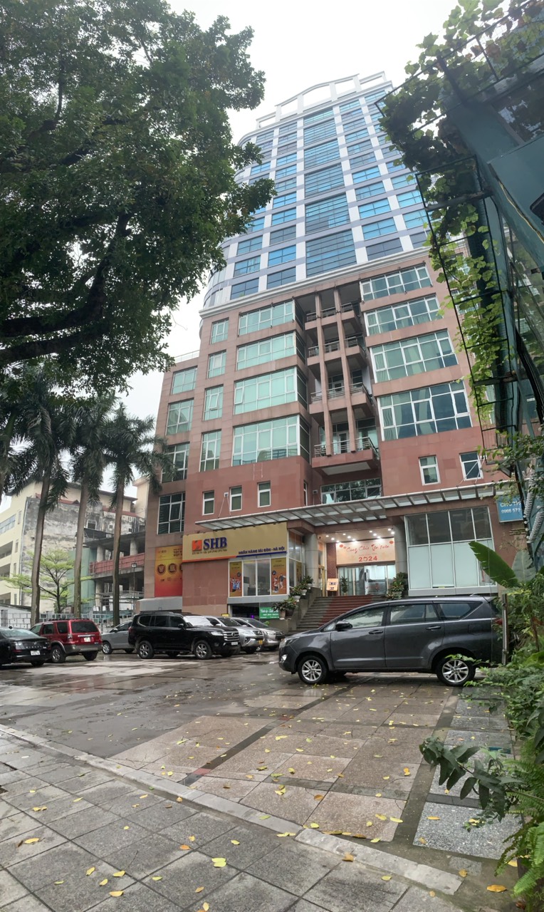 Bán tòa nhà mặt phố Đội Cấn, 1750m2, xây 21 tầng, thang máy