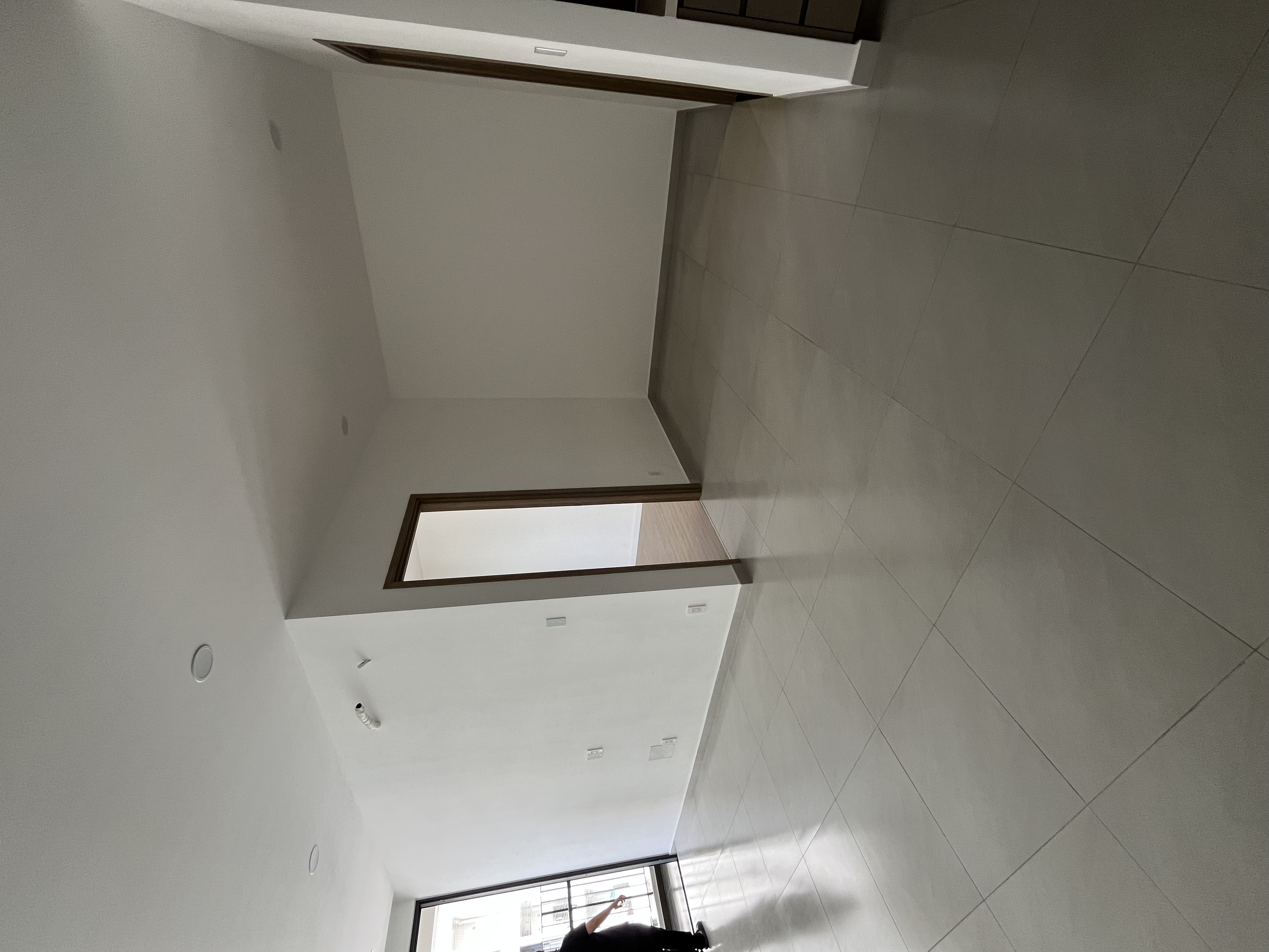 Bán căn hộ 63m2, phòng sinh hoạt chung, phòng bếp, phòng ăn, ban công