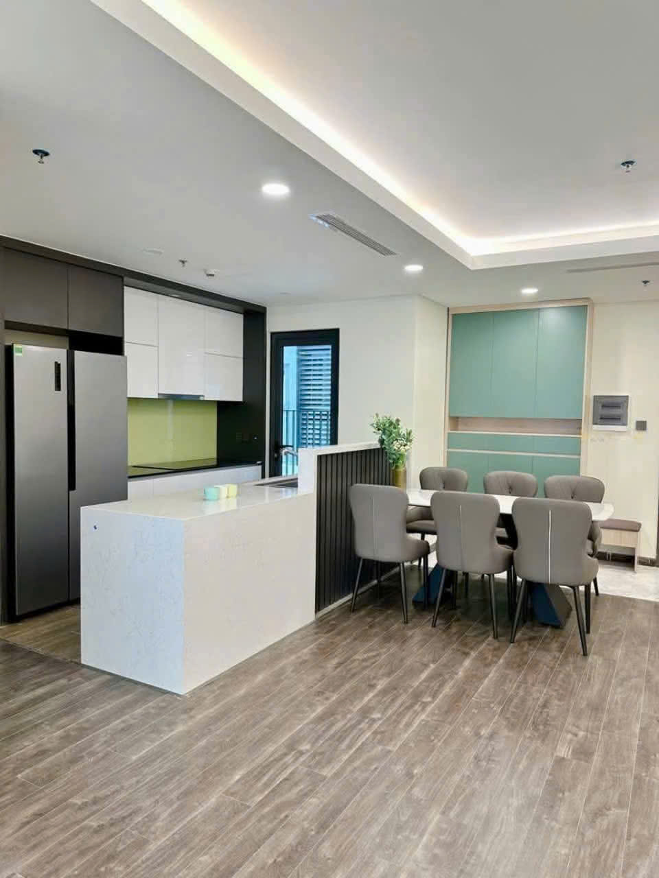 Bán chung cư N01T3 Ngoại Giao Đoàn – 128m2 (3 ngủ) – ban công Nam