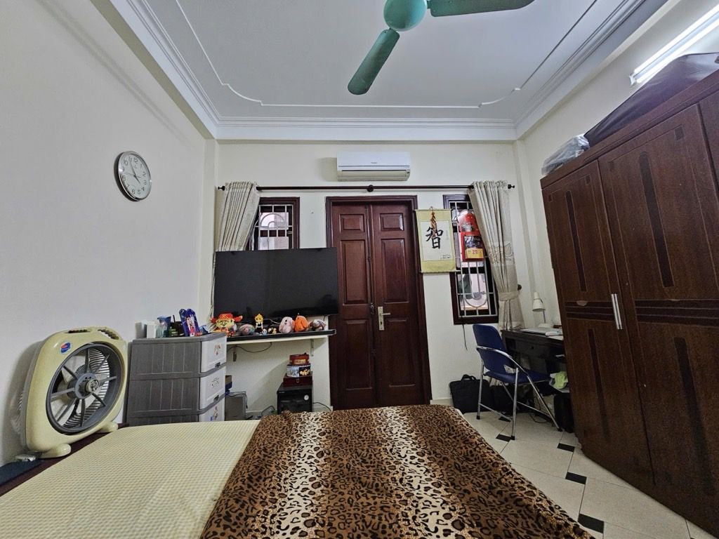 Nhà phố Xã Đàn – ngõ nông – ô tô đỗ cửa – kinh doanh – nhà đẹp – 31m2 – 6 tầng – 8,6 tỷ