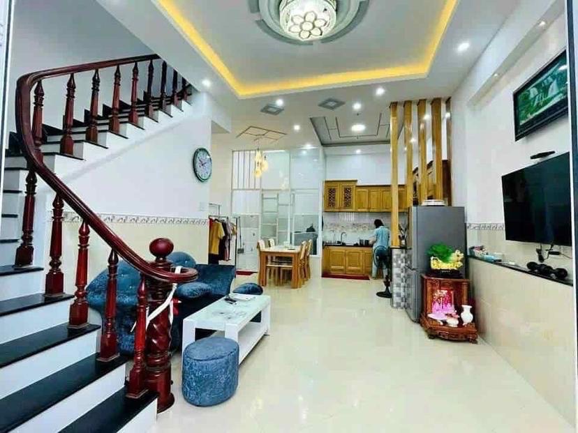 Bán nhà hẻm xe hơi 8m, khu dân cư an ninh, yên tĩnh, gần chợ trường học siêu thị