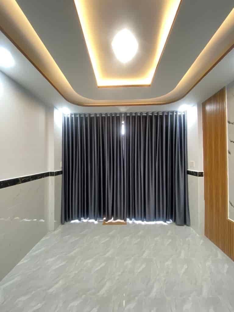 Bán nhà hẻm xe hơi 8m, khu dân cư an ninh, yên tĩnh, gần chợ trường học siêu thị