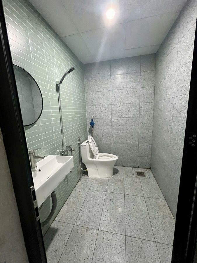 Chung cư mini 7 tầng thang máy Nguyễn Khánh Toàn, Cầu Giấy, 90m2, 18 phòng, dòng tiền 1,1 tỷ/năm