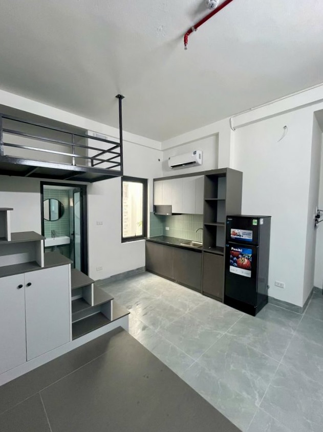 Chung cư mini 7 tầng thang máy Nguyễn Khánh Toàn, Cầu Giấy, 90m2, 18 phòng, dòng tiền 1,1 tỷ/năm