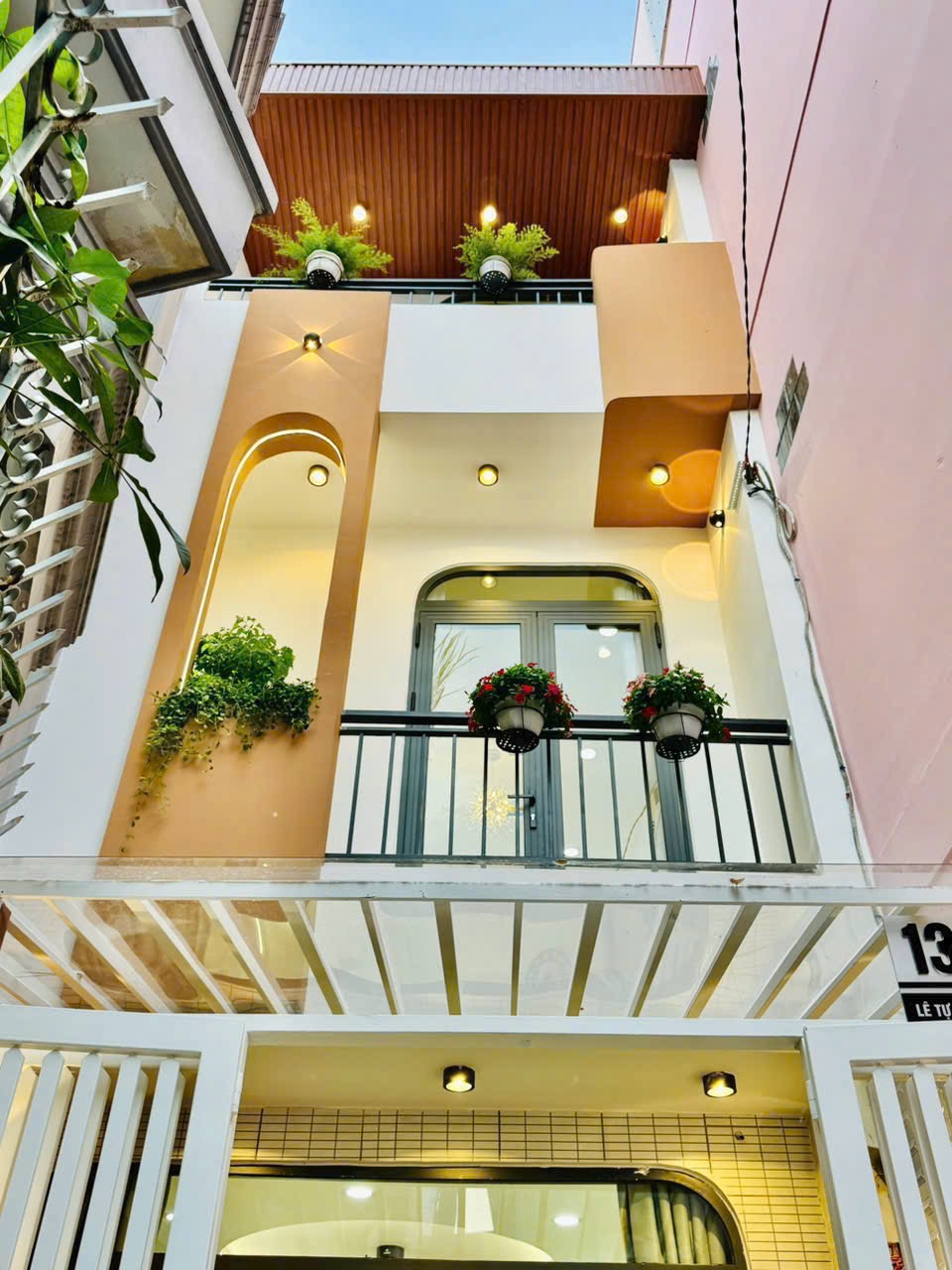 Nhà mới đẹp lung linh, dọn vào ở ngay Cư Xá Nguyễn Đình Chiểu - 3 tầng, giá bán 6,75 tỷ