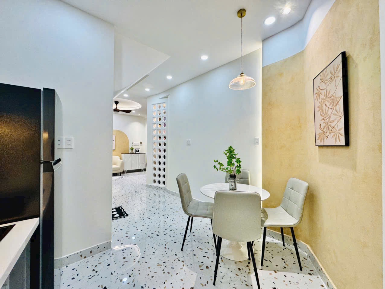 Nhà mới đẹp lung linh, dọn vào ở ngay Cư Xá Nguyễn Đình Chiểu - 3 tầng, giá bán 6,75 tỷ