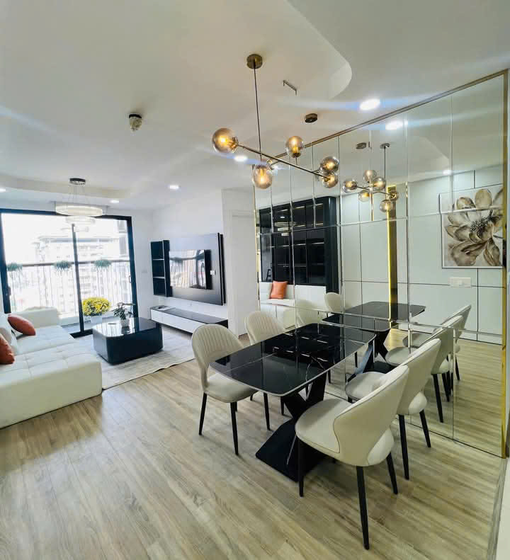 Bán gấp căn hộ chung cư Ngoại Giao Đoàn - 75m2 (2 ngủ) - Giá chỉ 8 tỷ - Sổ lâu dài