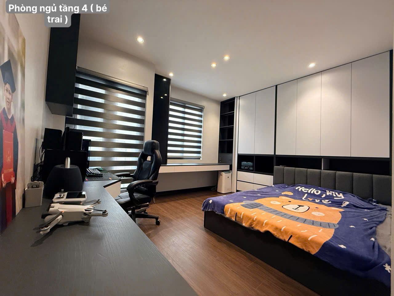 Nhà đep ở ngạy tại Cổ Linh, Thạch Bàn, diện tích 72m2, 8 tầng, 2 thoáng, 8 phòng ngủ, vỉa hè ô tô tránh, 24 tỷ