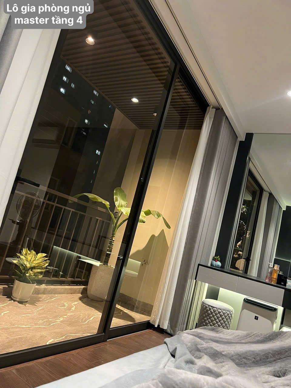 Nhà đep ở ngạy tại Cổ Linh, Thạch Bàn, diện tích 72m2, 8 tầng, 2 thoáng, 8 phòng ngủ, vỉa hè ô tô tránh, 24 tỷ