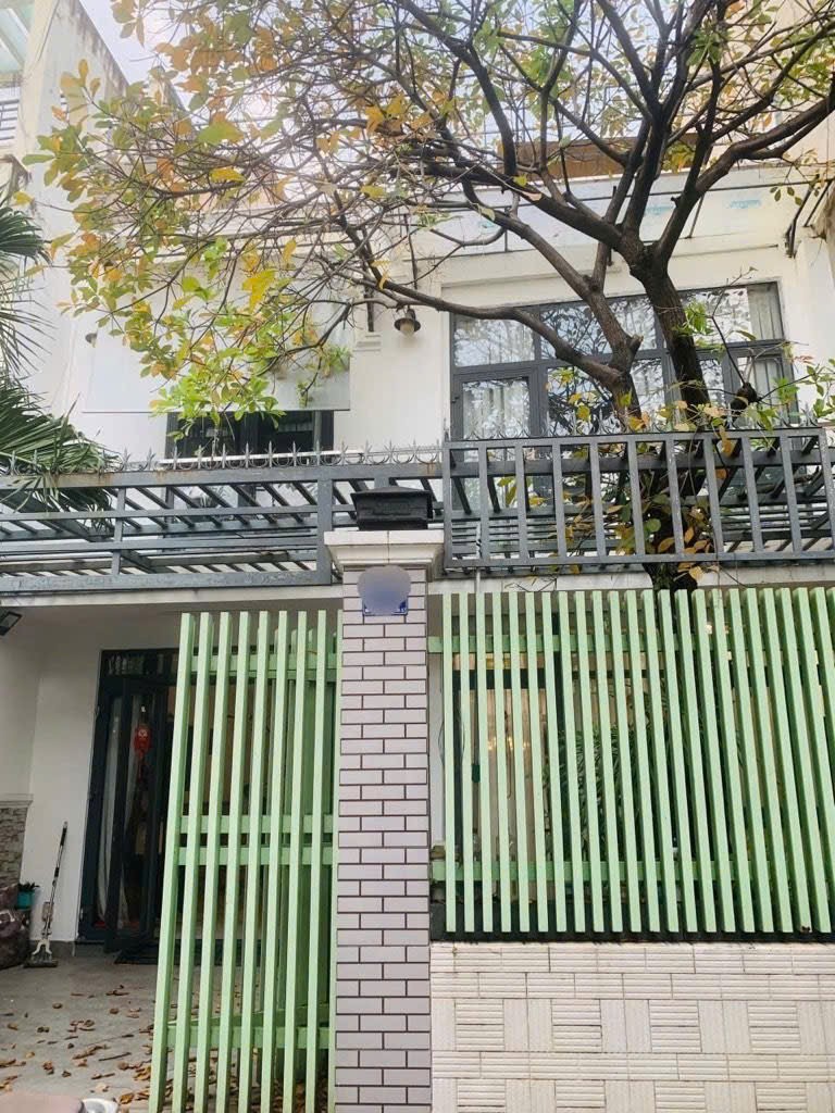 Nhà trung tâm quận 7- đường 6m- 138m2- 3 tầng- ngang 8m- chỉ 15.9 tỷ