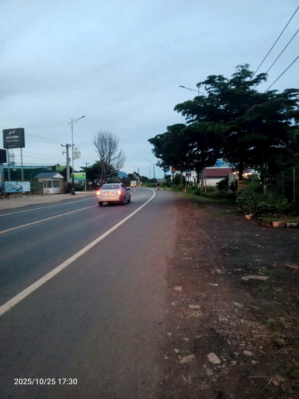 Đất mặt tiền Quốc lộ 20, gần ngã 3, kinh doanh sầm uất, Đức Trọng, Lâm Đồng