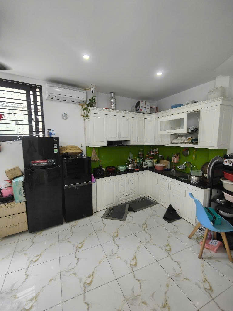 Siêu rẻ - Bán nhà đường Hồ Tùng Mậu, nội thất đẹp long lanh, 45m2, 8.75 tỷ