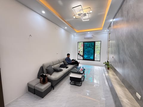 Bán căn hộ 120m2 3 ngủ, lô góc 3 mặt thoáng, có thể chia 4 ngủ, full nội thất