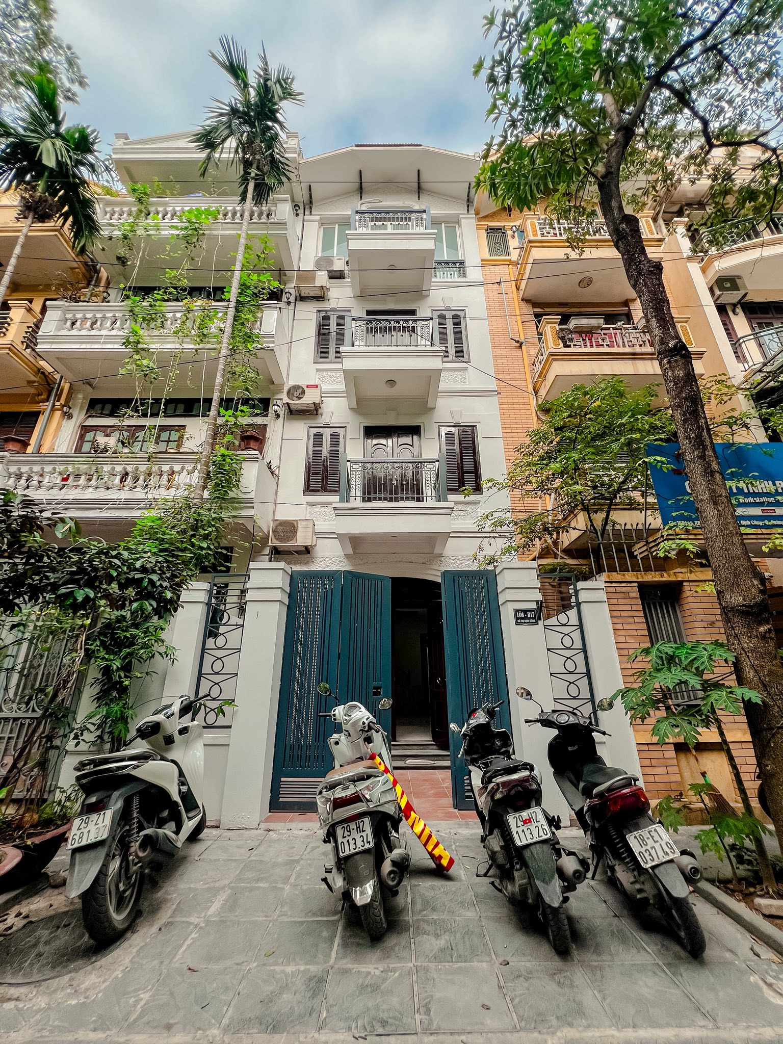 Bán nhà liền kề khu đô thị định công - 95m2 - 5 tầng - gara ô tô - kinh doanh