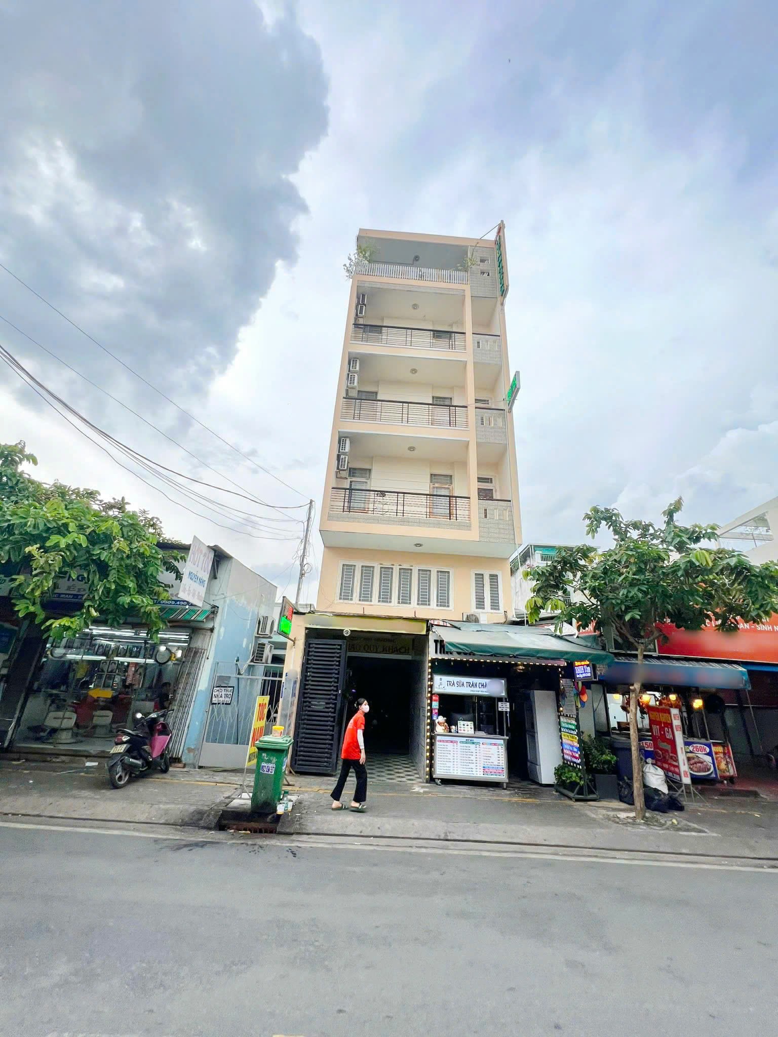 Bán nhà Quận 7 đường Lý Phục Man diện tích 6x20m, lửng, 4 lầu giá 23 tỷ