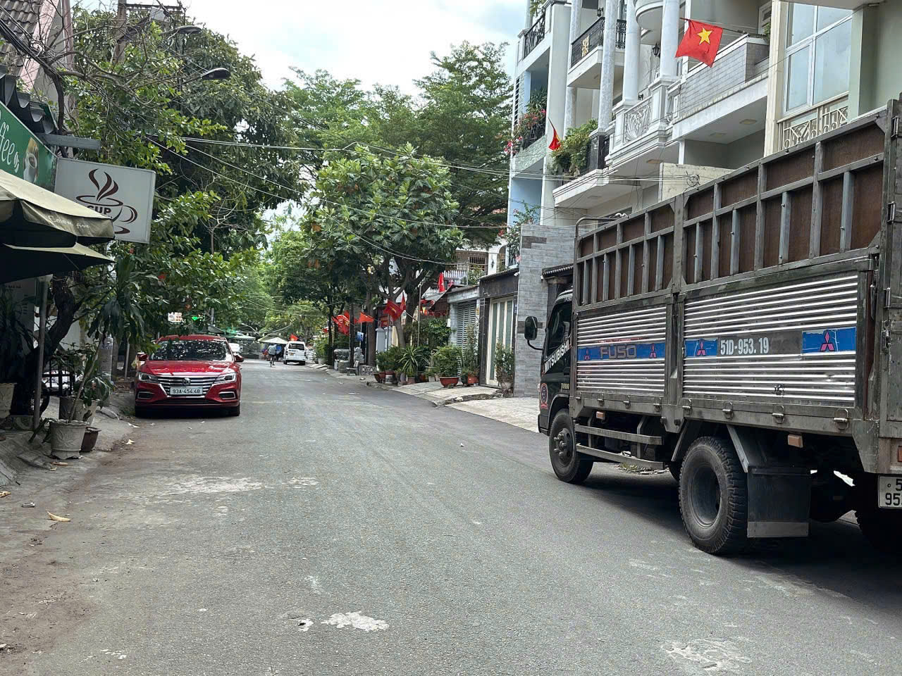 Gấp bán nhà 115m2 ngang 5.5m 4 lầu hẻm 409 Nguyễn Oanh gần chợ An Nhơn, kinh doanh tốt 15,3 tỷ