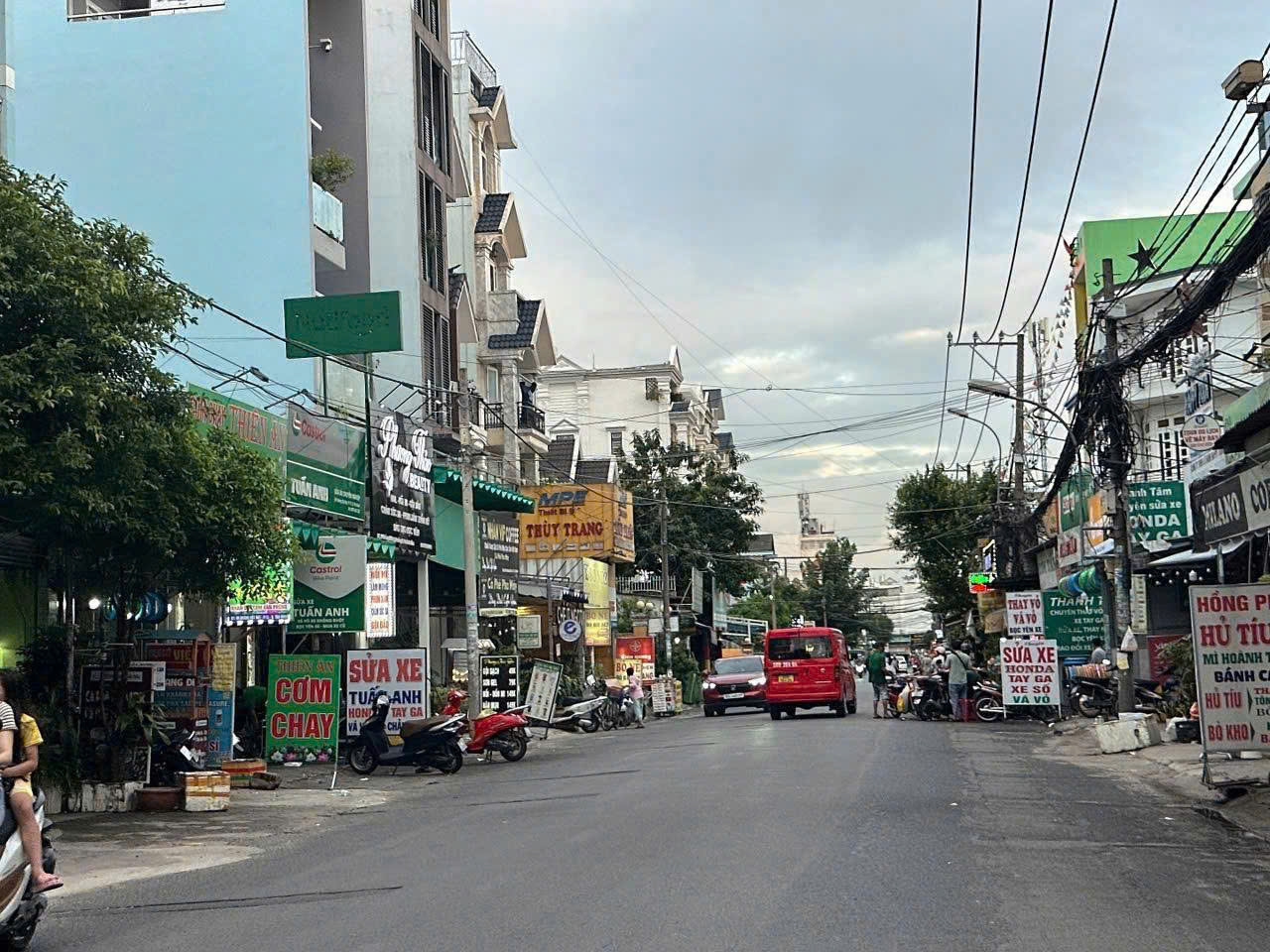 Bán nhà vị trí đẹp hẻm 106 Cống Lở ngang 8m 120m2 tiện xây mới sát trường học chỉ 12.5 tỷ